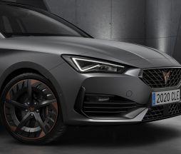 CUPRA otevírá své nové sídlo a slaví debut prvního modelu CUPRA Leon