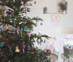 Letošní vánoční trendy: od ranních mrazíků k malovanému perníčku, symbolu útulného domova